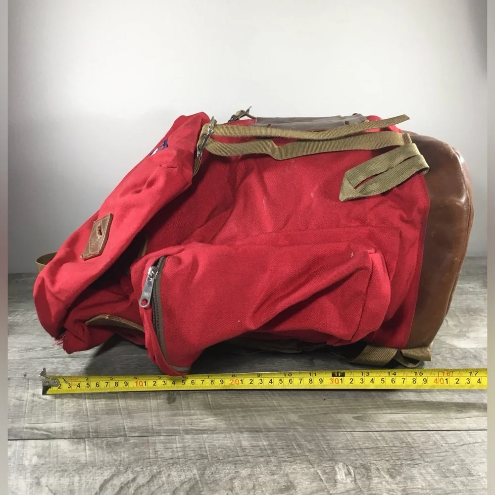 JanSport Red Canvas Leather Bottom Backpack Hiking Ruck Bag Day Pack Made in USA